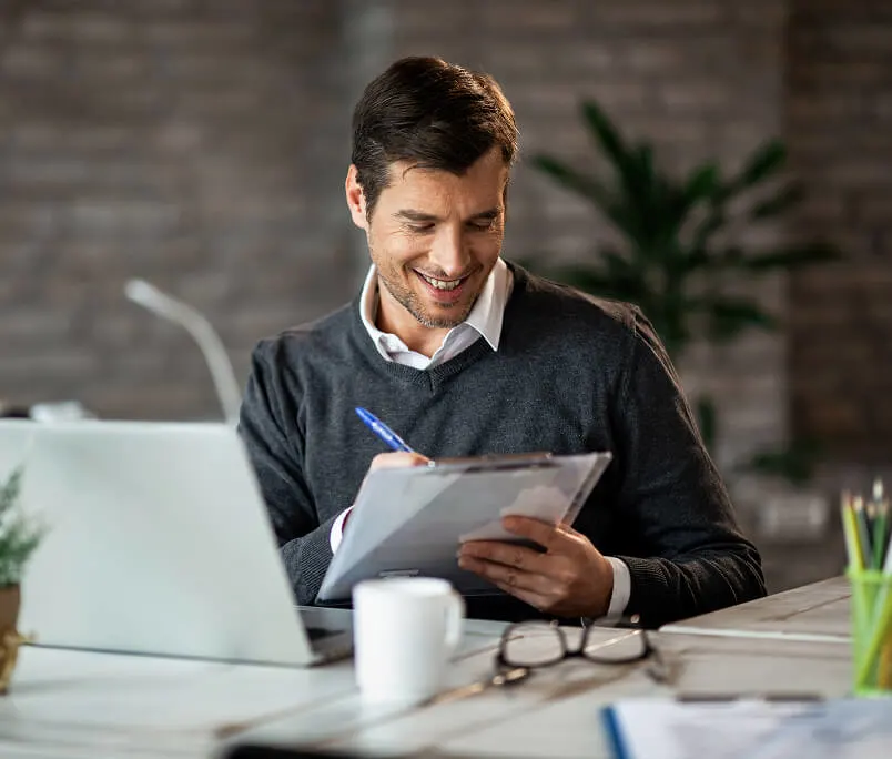 <div class="w-col-10-xxl w-col-10-fhd text-balance">Additional services for businesses and private individuals – everything from a single source</div>